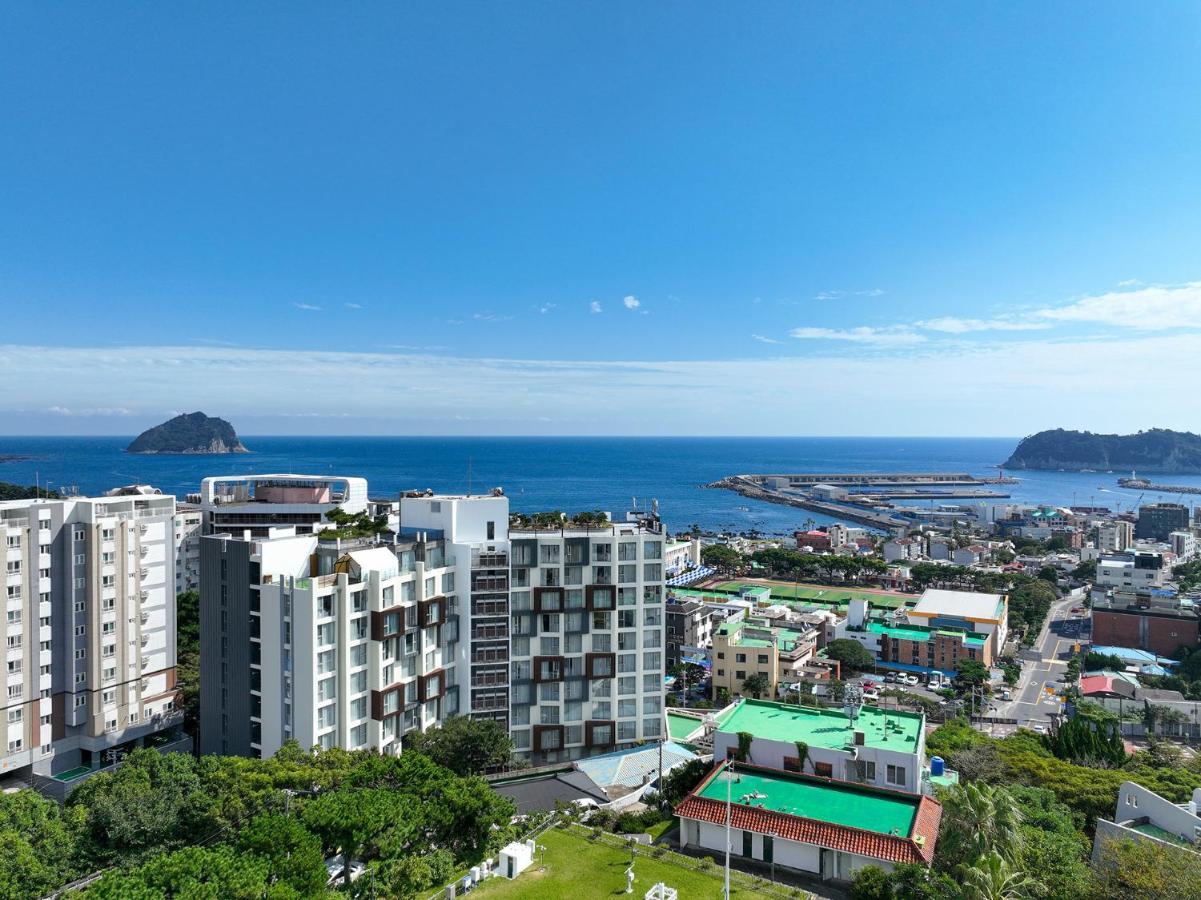 The Island Blue Hotel Seogwipo-stad Buitenkant foto