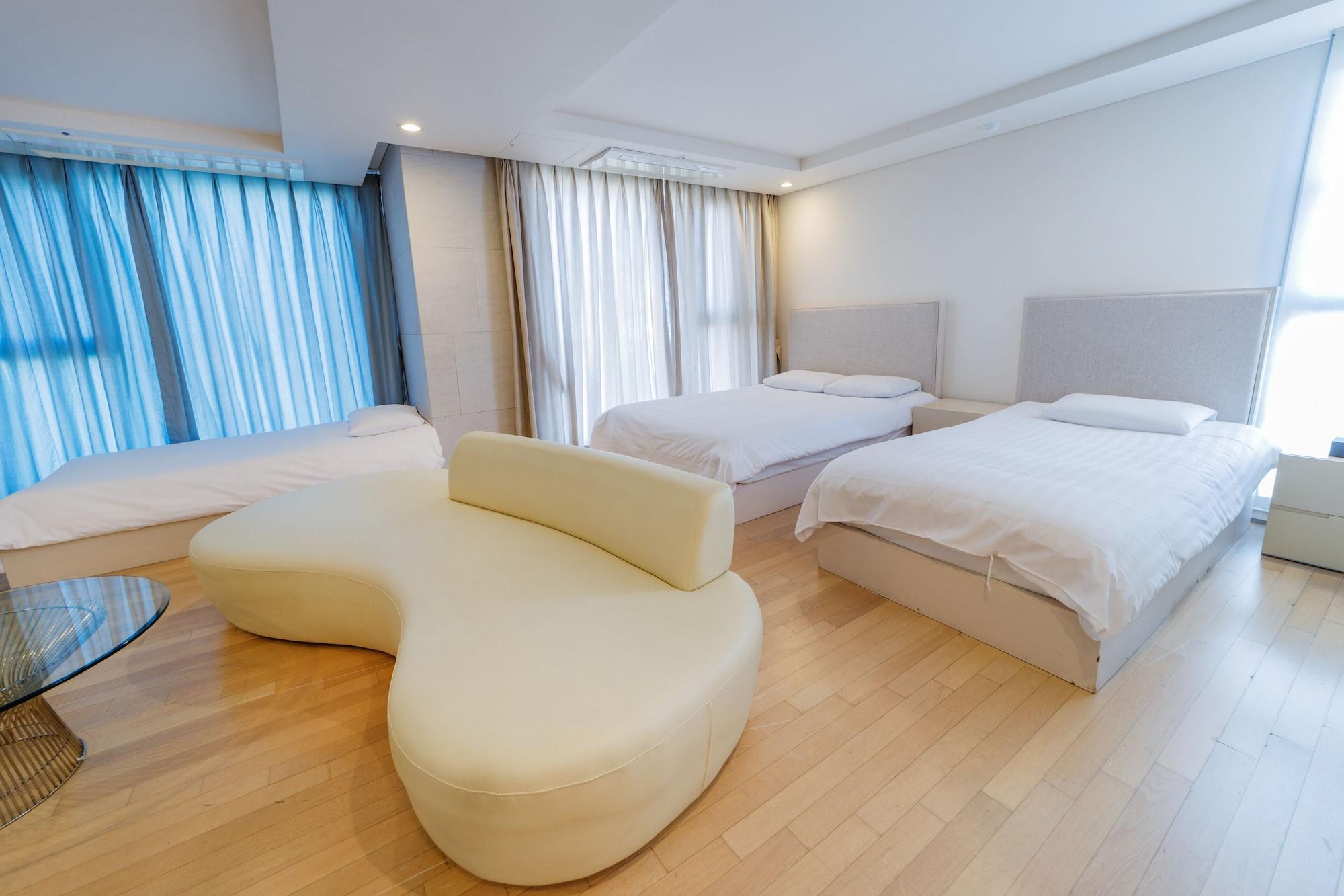 The Island Blue Hotel Seogwipo-stad Buitenkant foto