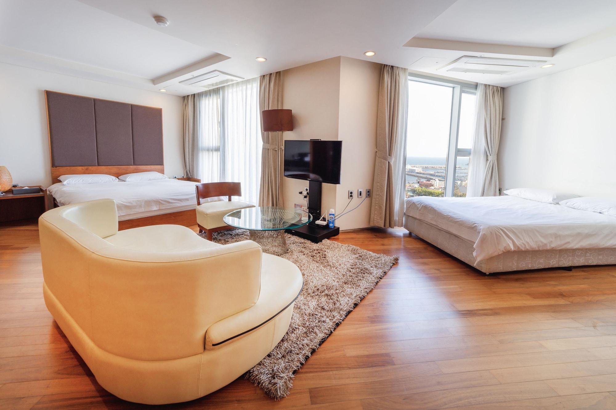 The Island Blue Hotel Seogwipo-stad Buitenkant foto